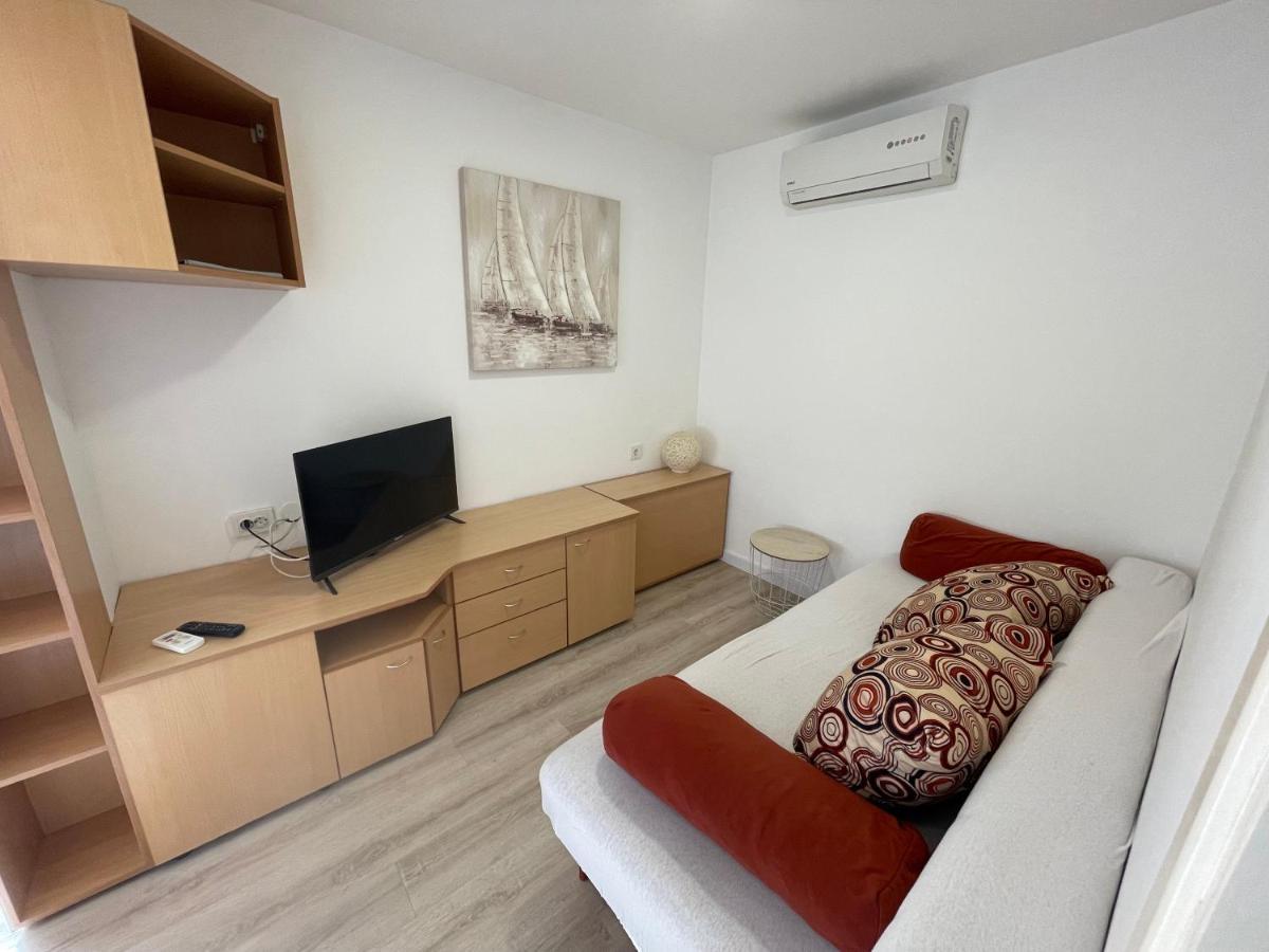 Guest House Micin Vodice Exteriör bild