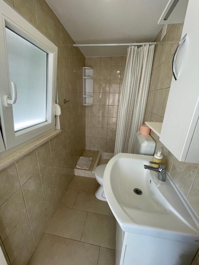 Guest House Micin Vodice Exteriör bild