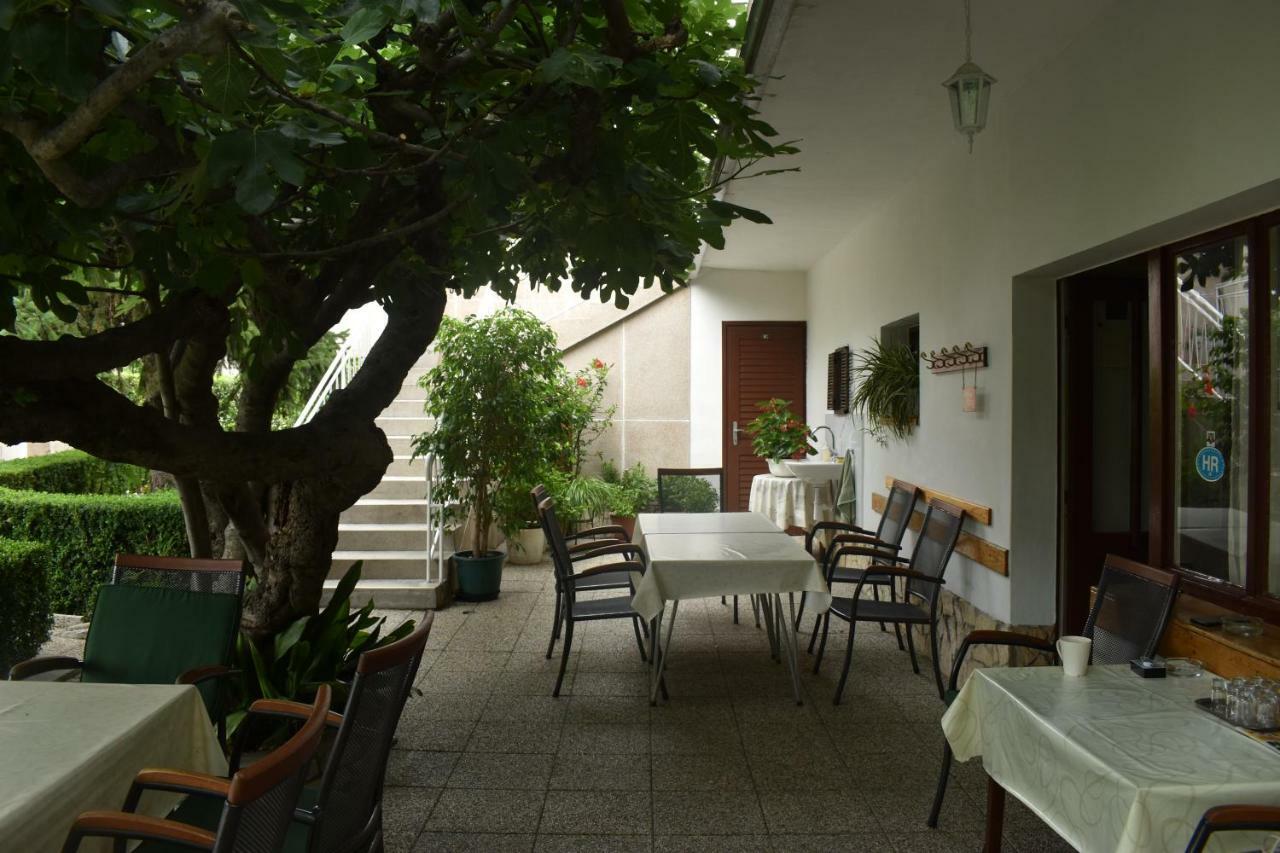 Guest House Micin Vodice Exteriör bild